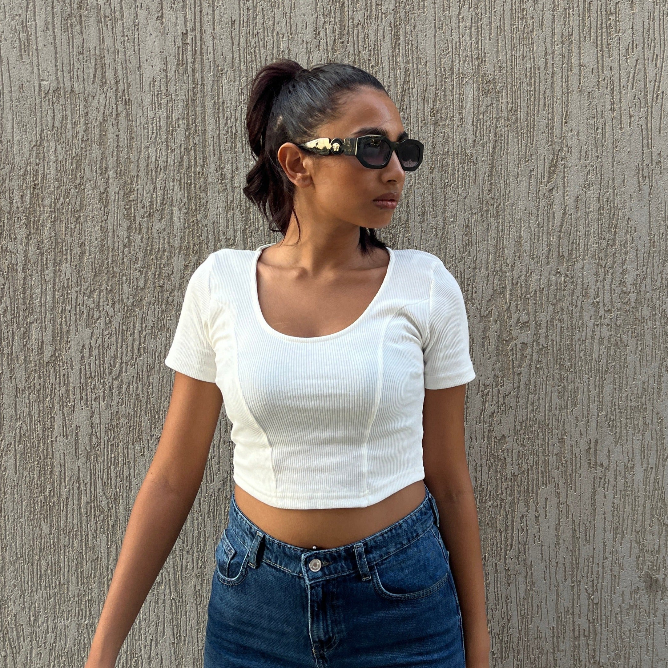 Basic Crop Top U-shape White