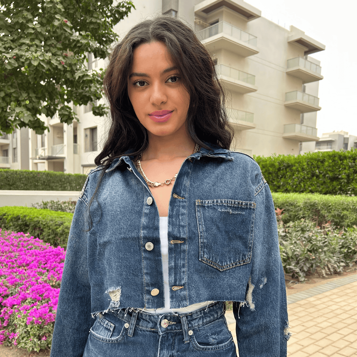Essential Cropped Denim Jacket