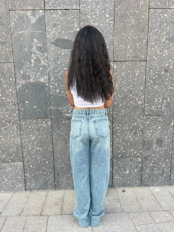 Hight-waist light acid wash straight leg jeans