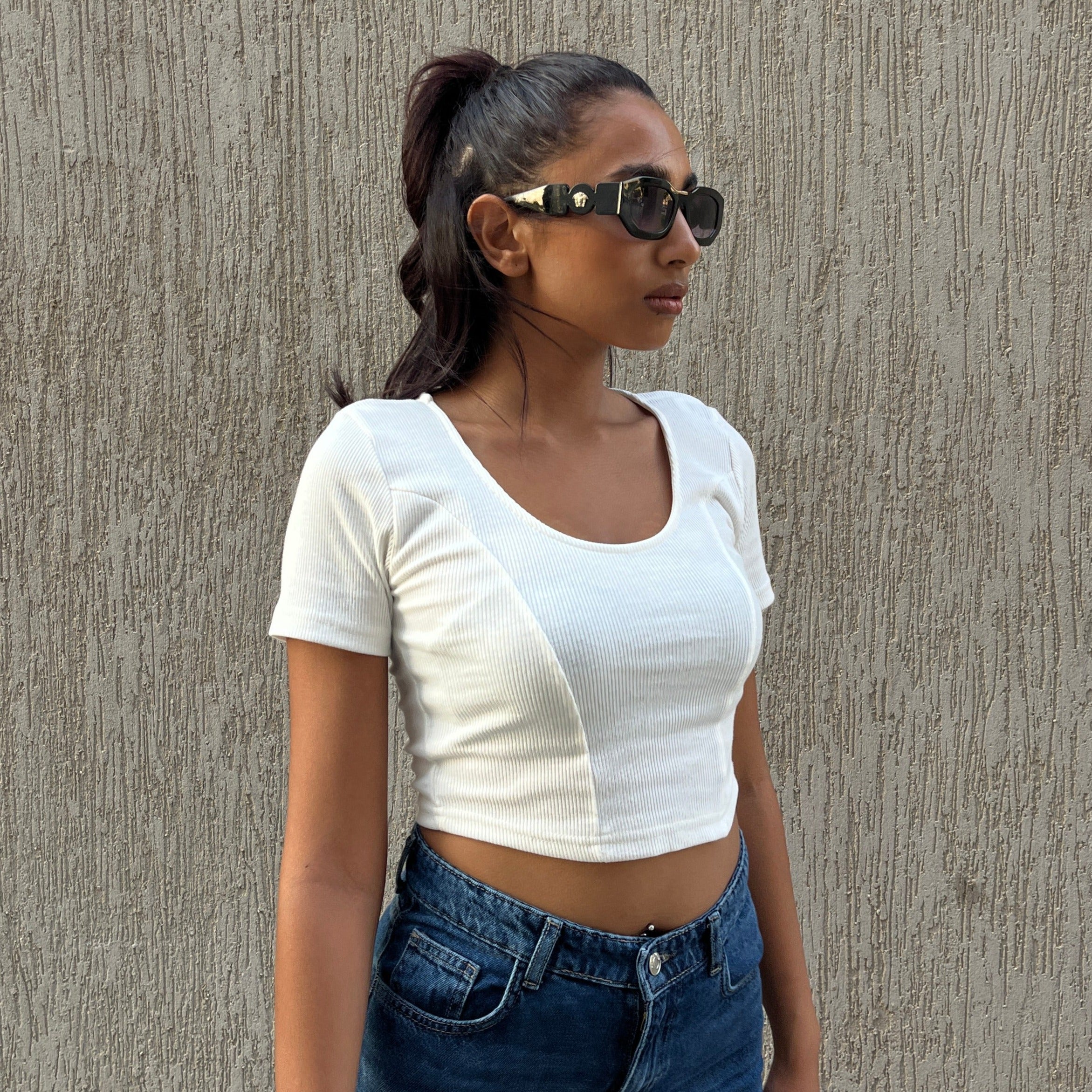 Basic Crop Top U-shape White