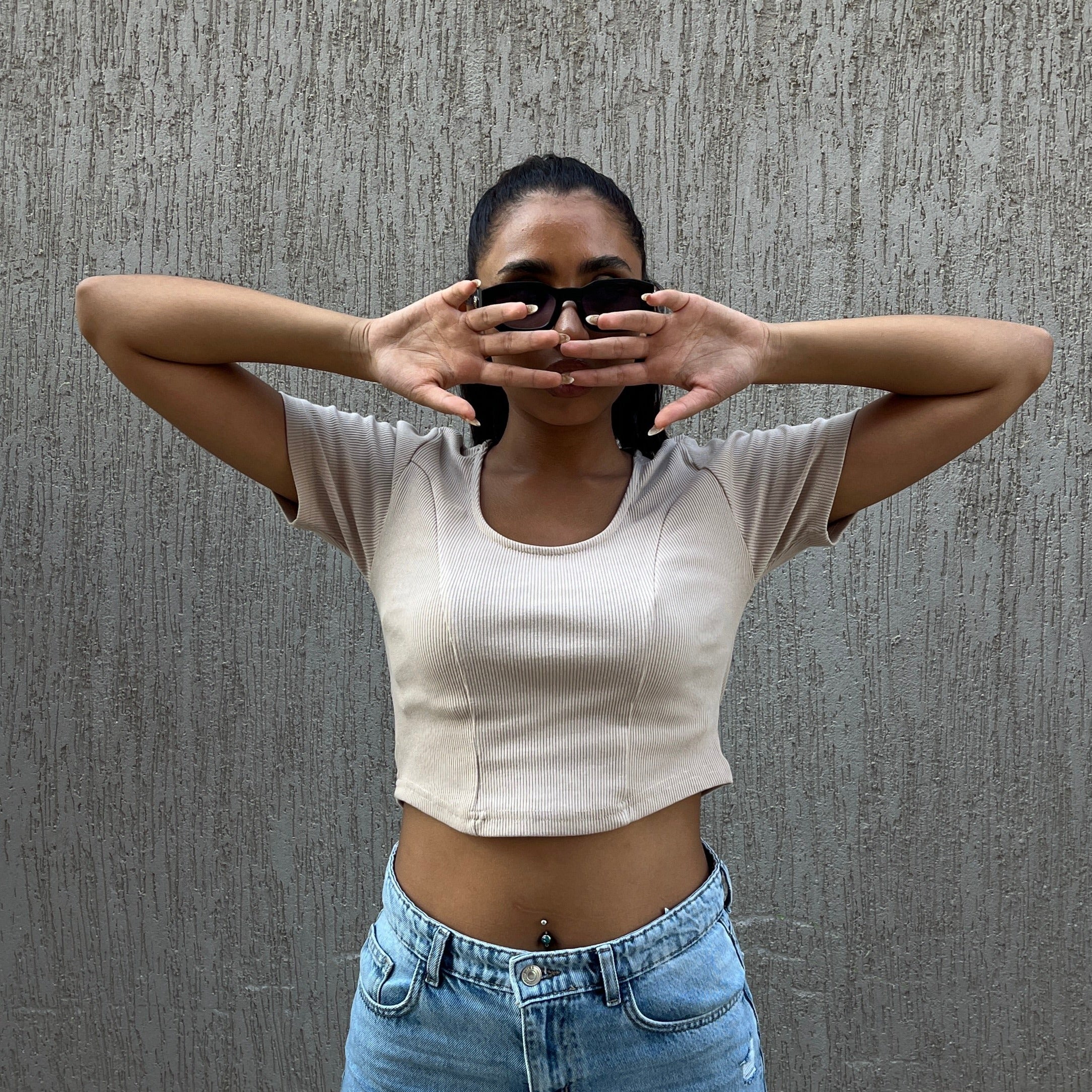 Basic Crop Top U-shape beige