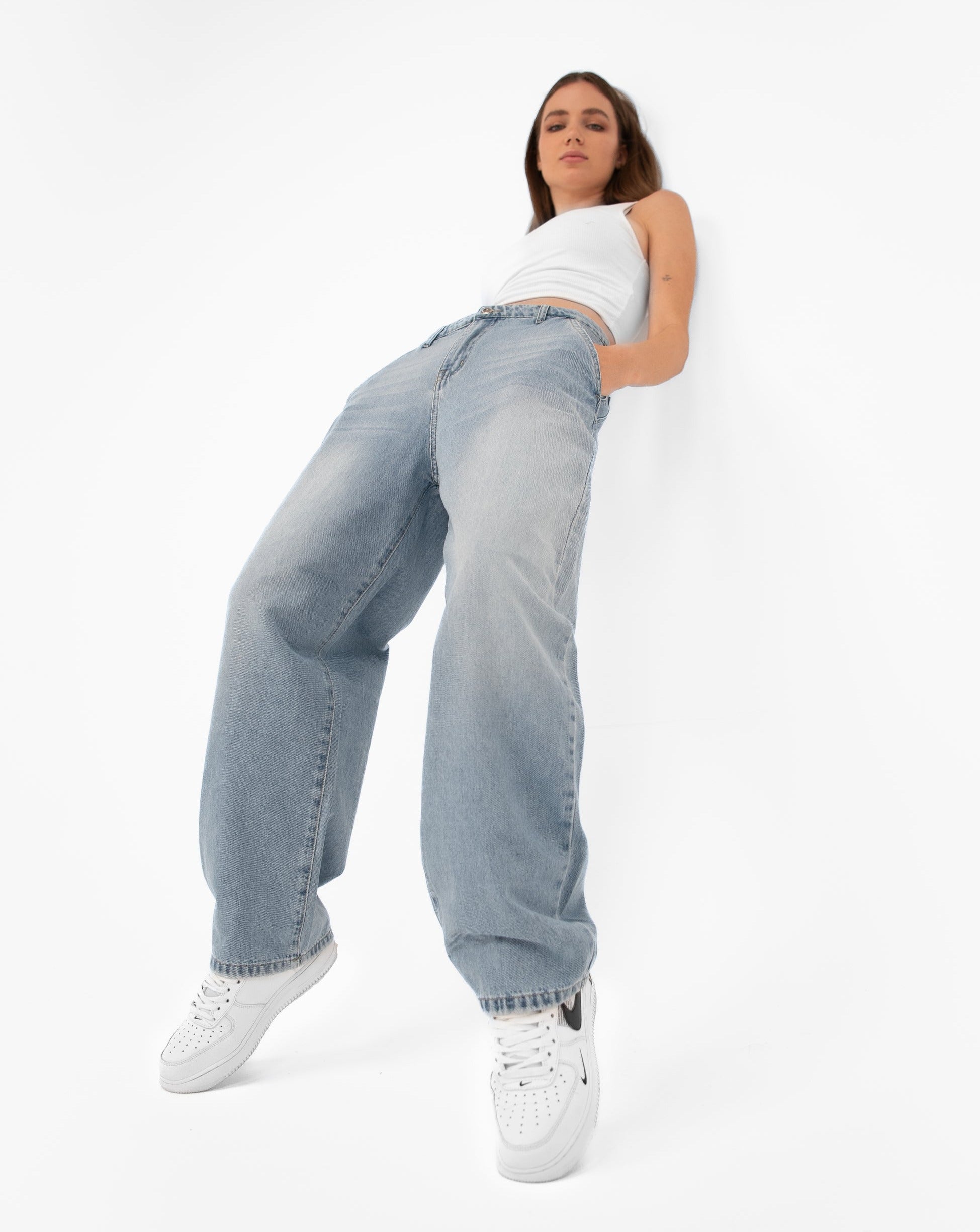 High-Waist Light Wash Balloon Jeans - Lioroucci