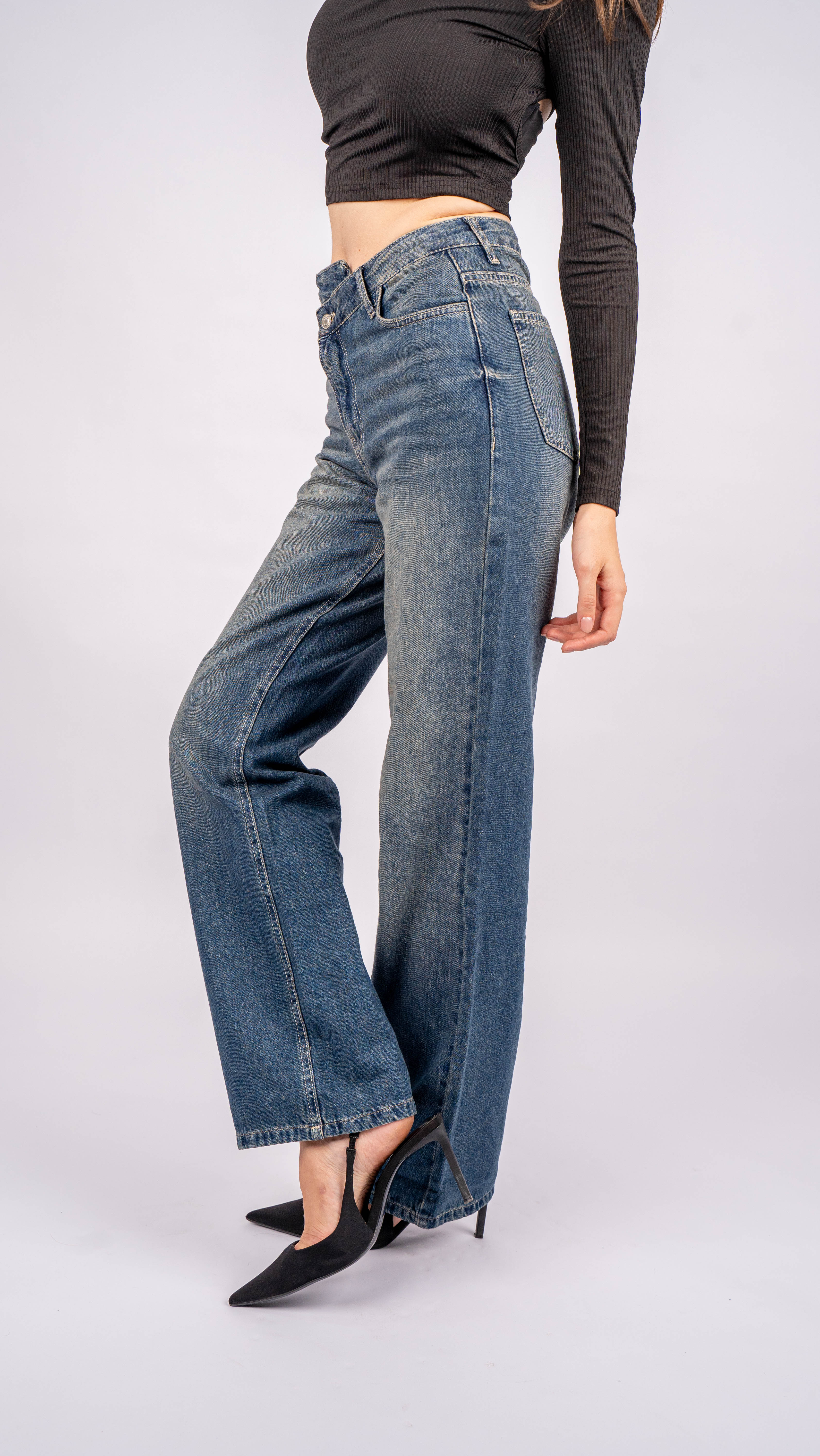 High-Waist Dirty Cross Belt  Straight Leg Jeans