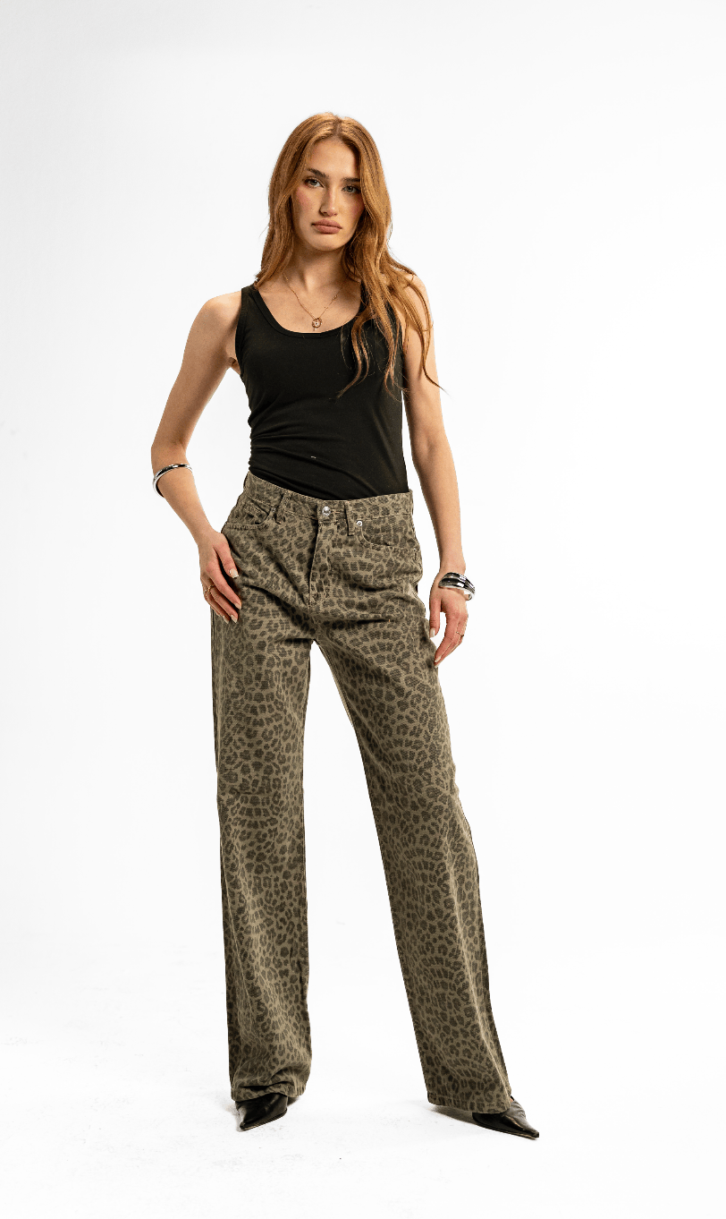 The tiger khaki color Jeans