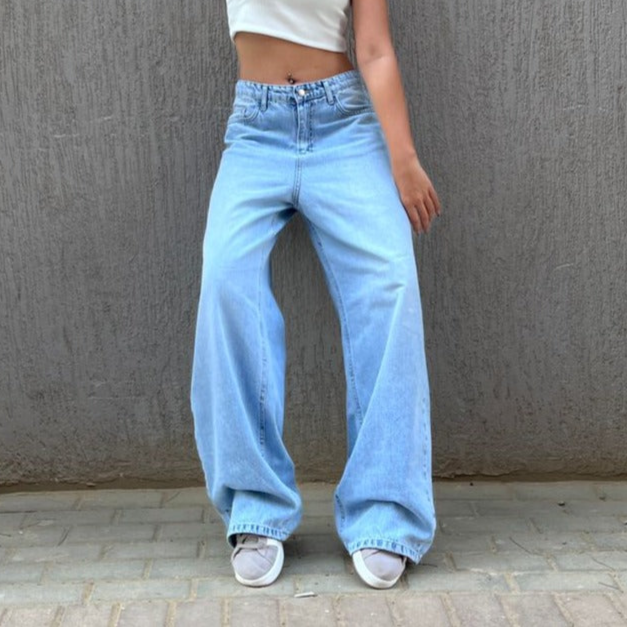 Super Baggy Light Wash Jeans